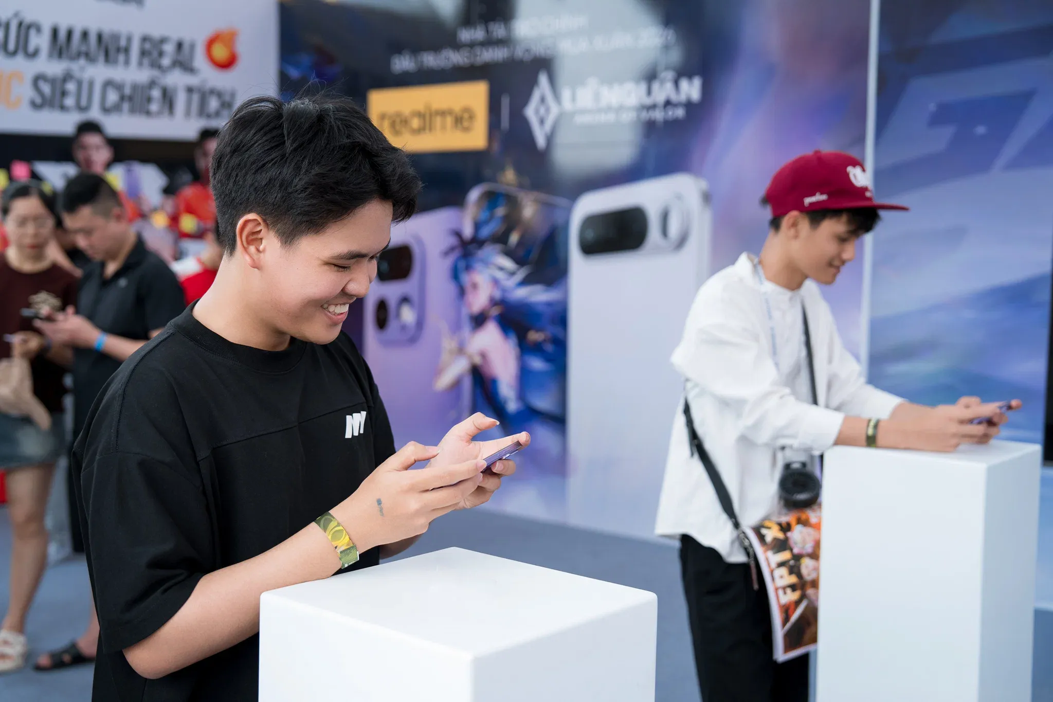 realme trở thành nhà tài trợ chính Đấu Trường Danh Vọng: bước đi chiến lược cho smartphone gaming