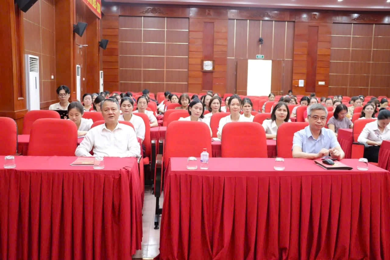 Phú Xuyên mở khóa quản trị trường học bằng dữ liệu và AI