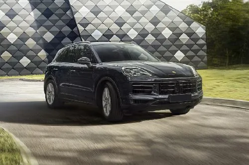Lexus LC vs Porsche Cayenne Coupe Electric: Mana Lebih Berbaloi?