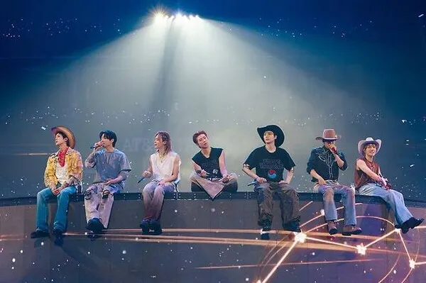 BTS Arirang Tour phá vỡ kỷ lục doanh thu: Ai đứng thứ hai?