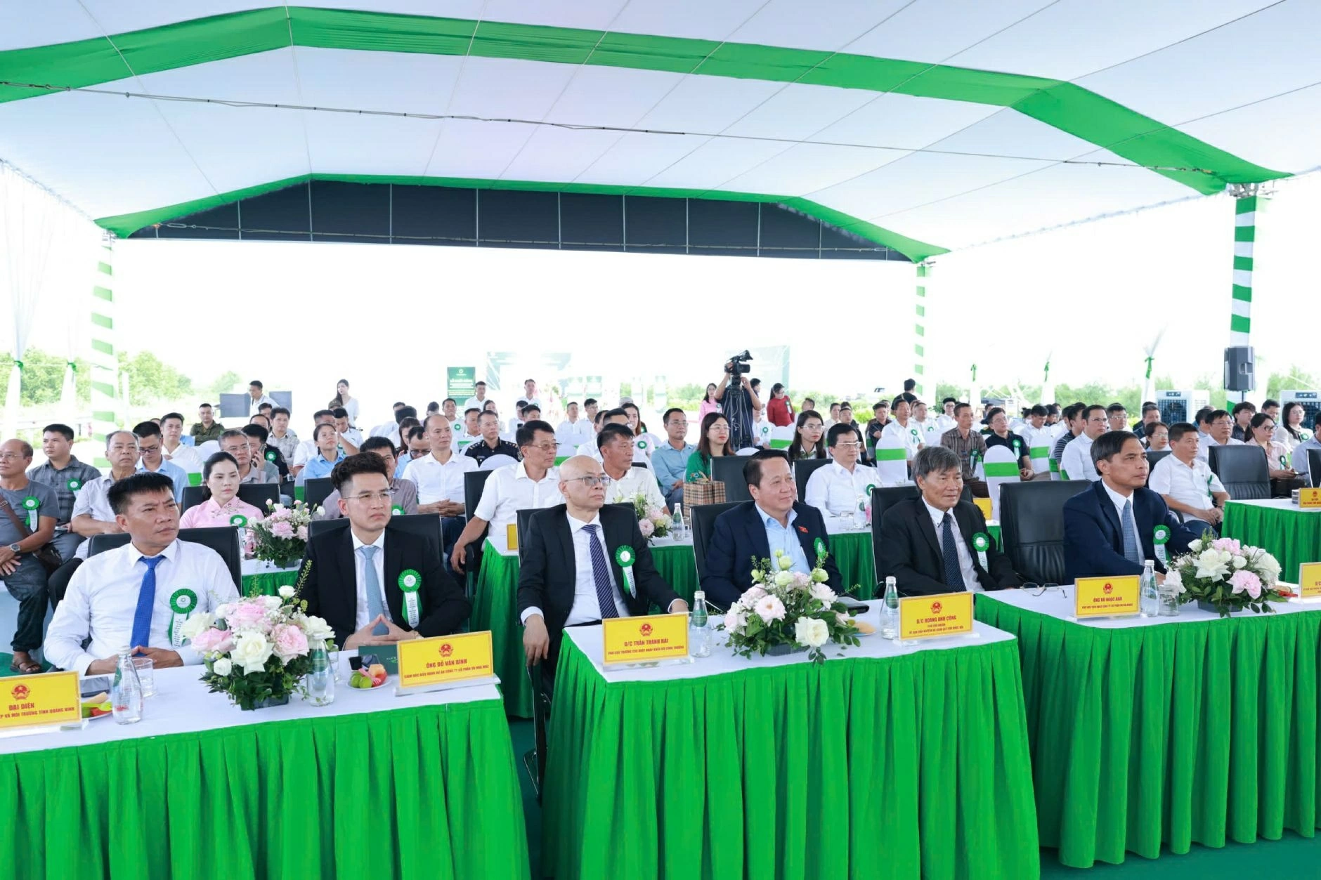 Quảng Ninh khởi động hai khu công nghiệp ven biển: tham vọng trở thành trung tâm logistics cảng biển