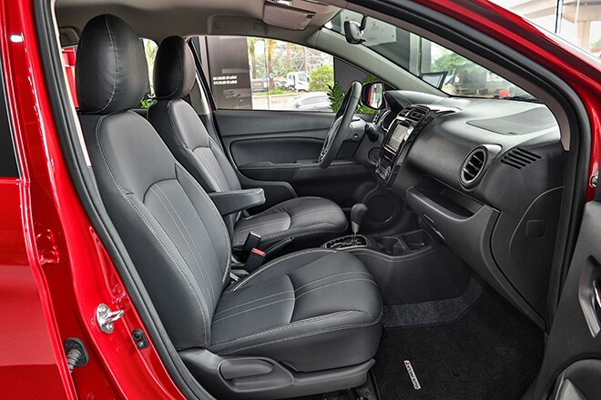 Xe Nhật dưới 500 triệu đồng: chọn Mitsubishi Attrage hay Suzuki?