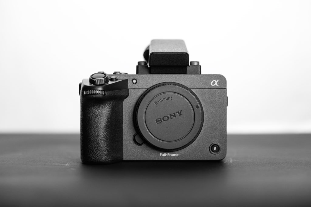 Sony a7R V vs a7 V vs a7R VI: Nên Chọn Máy Ảnh Full-Frame Nào?
