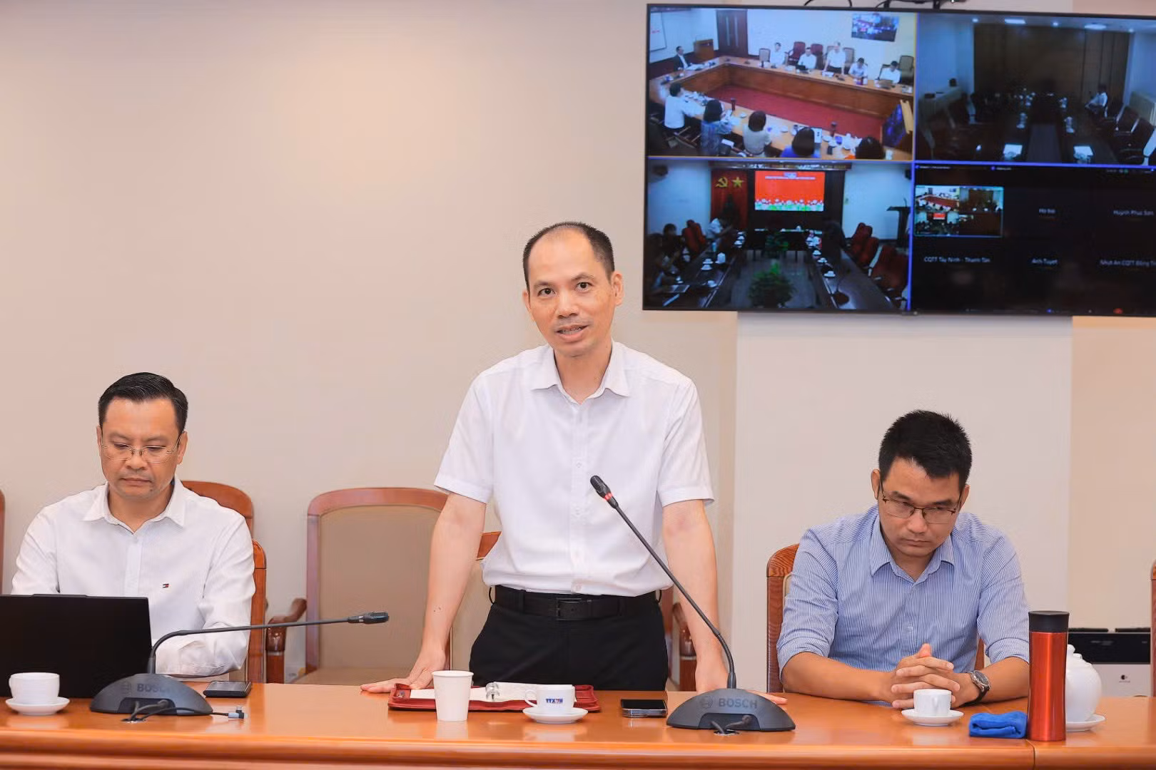 Giảm áp lực học sinh: phải sửa từ gốc hệ thống giáo dục