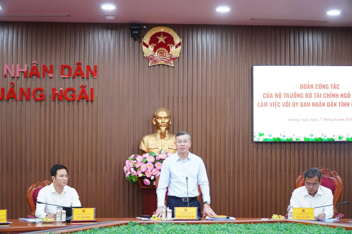 Quảng Ngãi hướng tới trung tâm kinh tế biển quốc gia