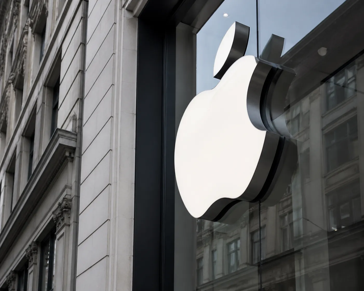 iPhone Boleh-Lipat Pertama Apple: Ancaman Serius kepada Telefon Lipat Premium Samsung