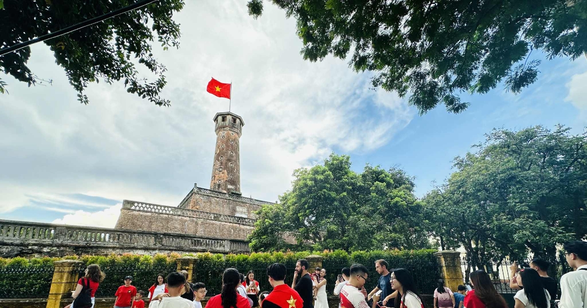 Hướng dẫn tối ưu xe buýt và metro miễn phí dịp lễ 2/9