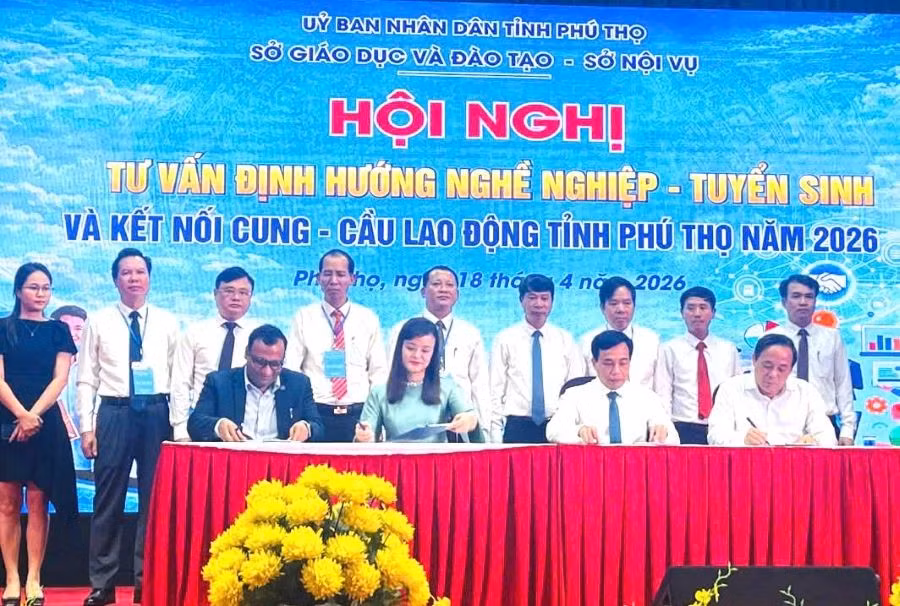 Doanh nghiệp vào lớp học: chuẩn bị kỹ năng thực tế trước khi ra trường