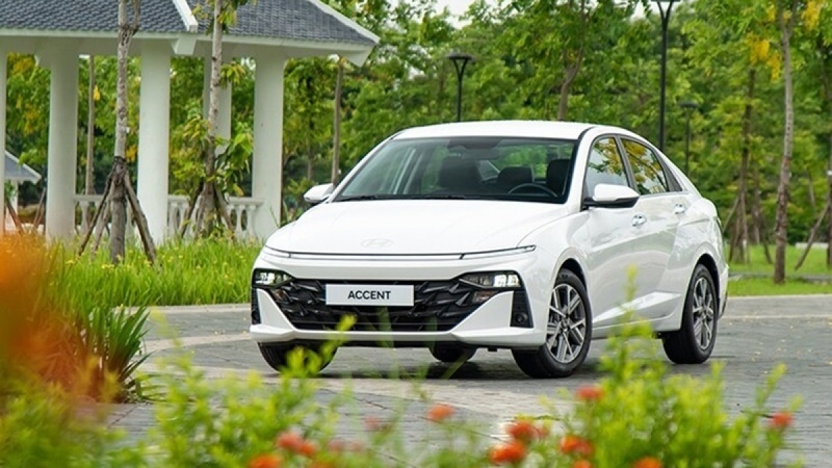 Hyundai Accent giảm giá tới 89 triệu: nên mua bản nào?