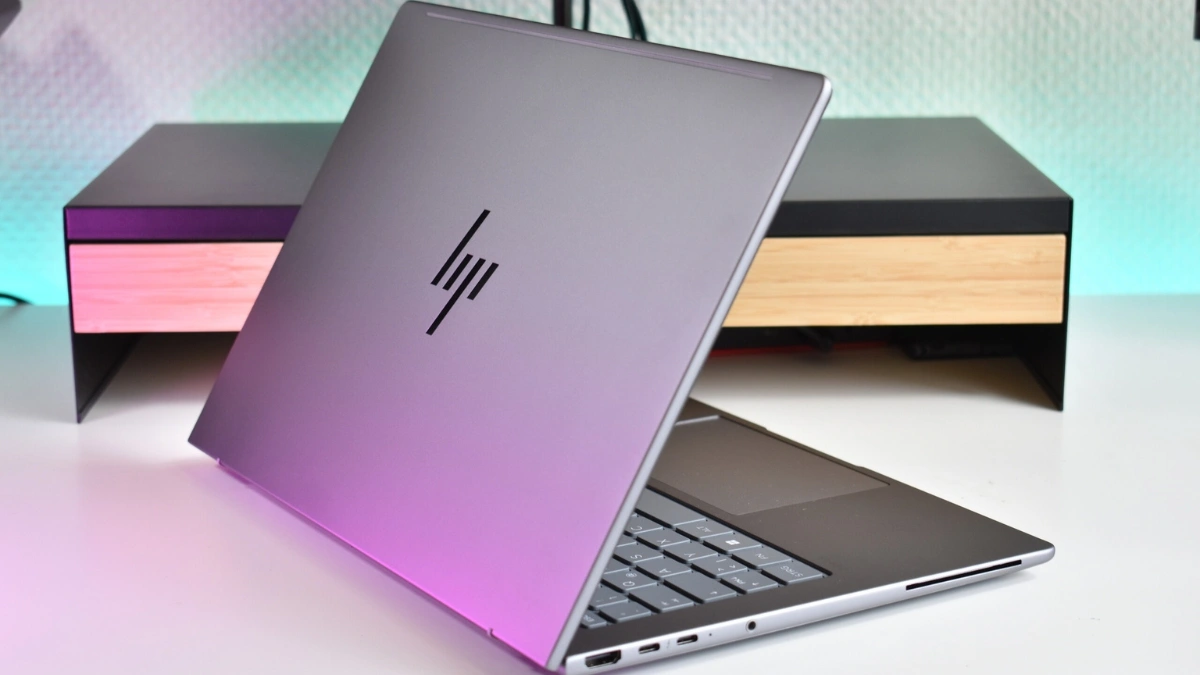 HP ZBook 8 G2a 14 vs EliteBook 8 G2a 14 AI: chọn laptop nhẹ cho dân chuyên