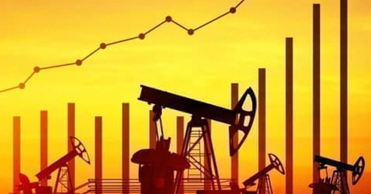 Căng thẳng Mỹ–Iran thổi bùng giá dầu, nguy cơ sốc năng lượng mới