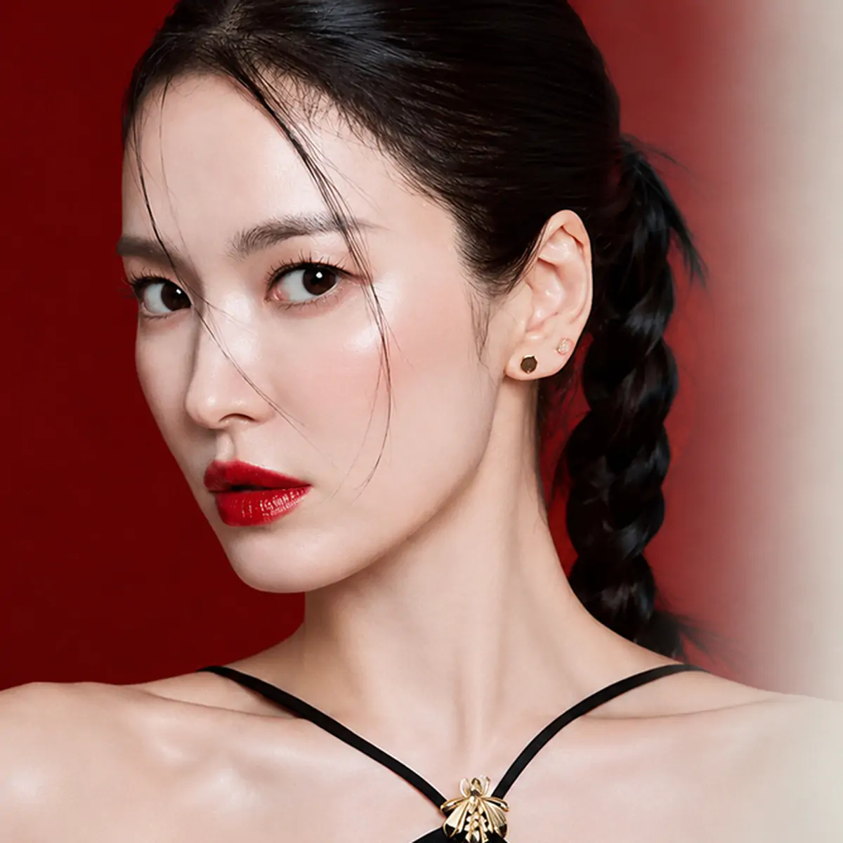 Song Hye Kyo 45 tuổi vẫn trẻ: 5 thói quen chậm lão hóa da