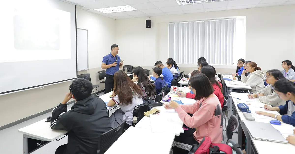 Đại học Quốc gia tăng tốc thu hút nhân tài quốc tế