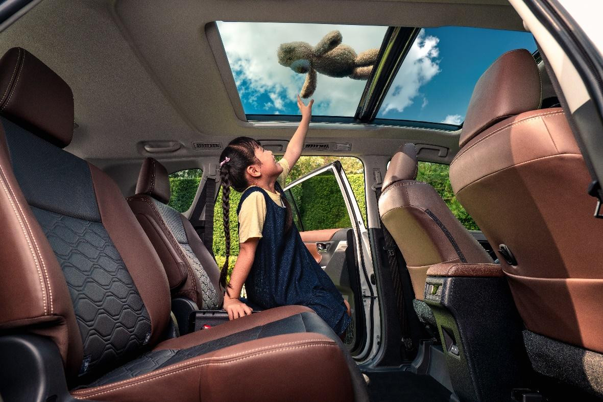 Toyota Innova Cross giảm giá xuống 685 triệu đồng: có nên mua?