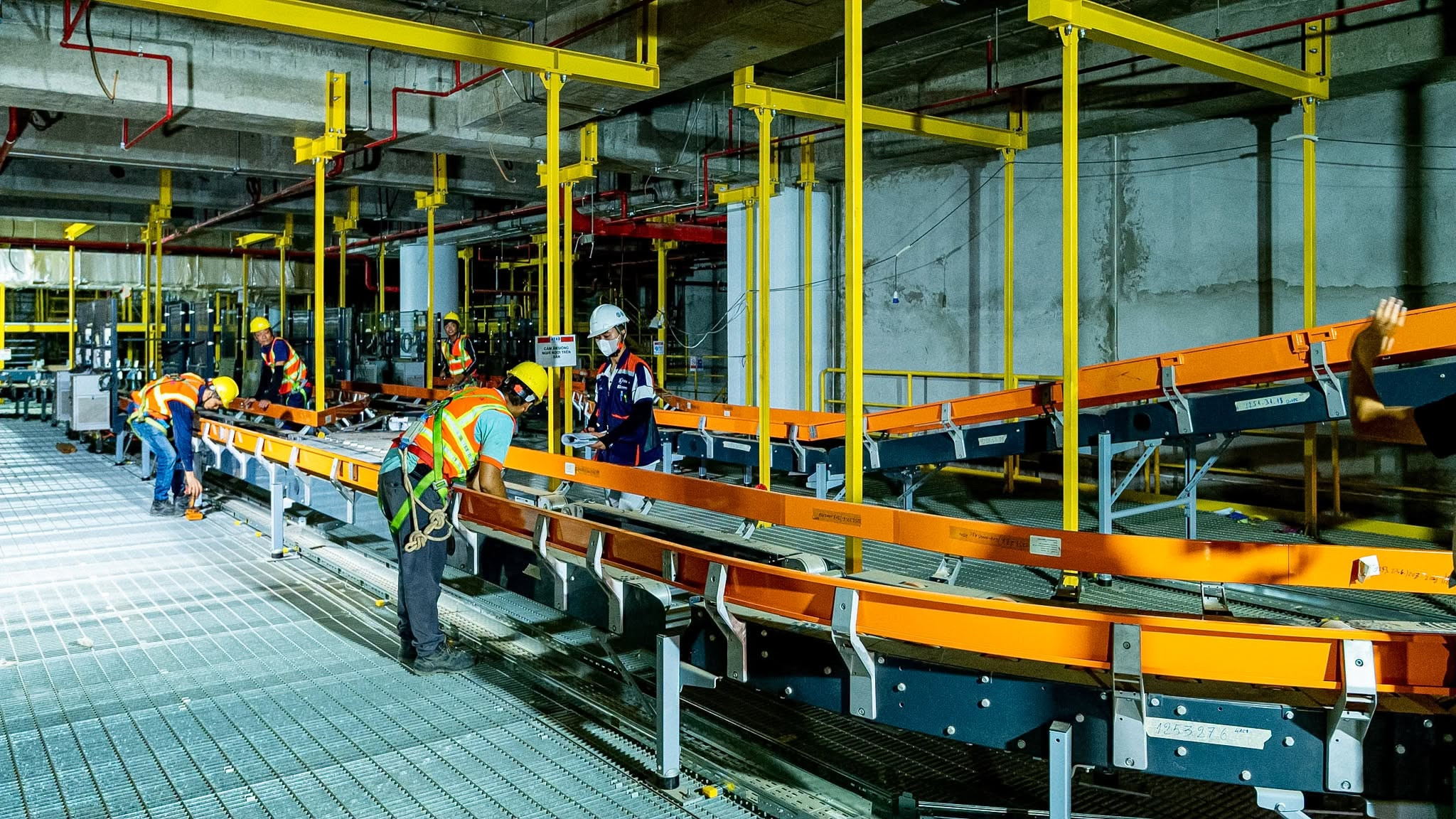 Sân bay Long Thành tăng tốc xuyên lễ để giữ mốc hoàn thành giai đoạn một