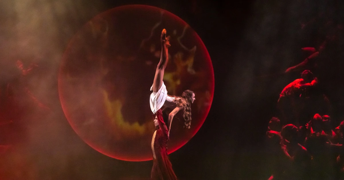 Eifman Ballet mang Eugene Onegin trở lại: Khi ballet Nga va chạm rock
