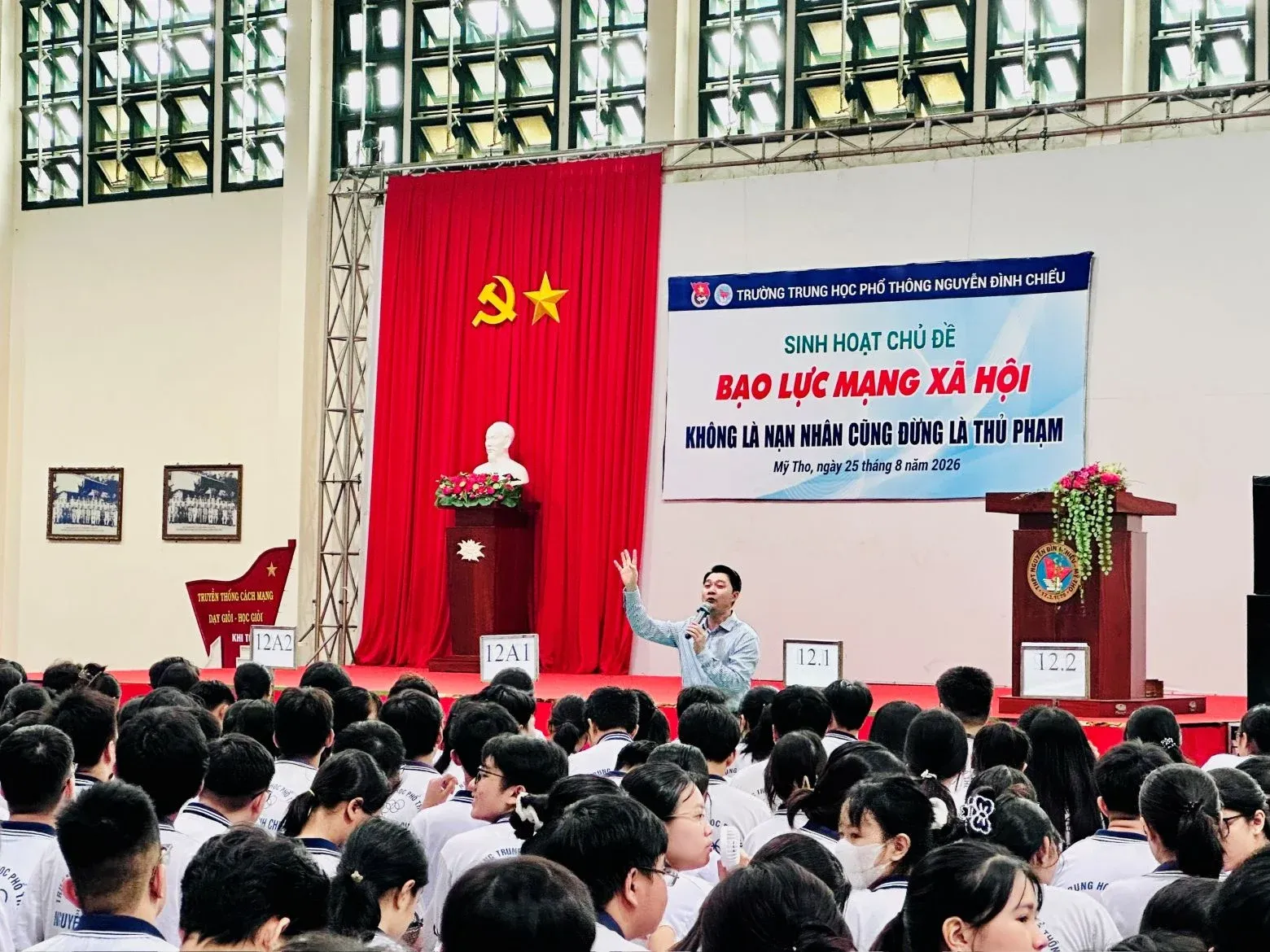 Đại học Hoa Sen và địa phương cùng bảo vệ học sinh trước bạo lực mạng xã hội