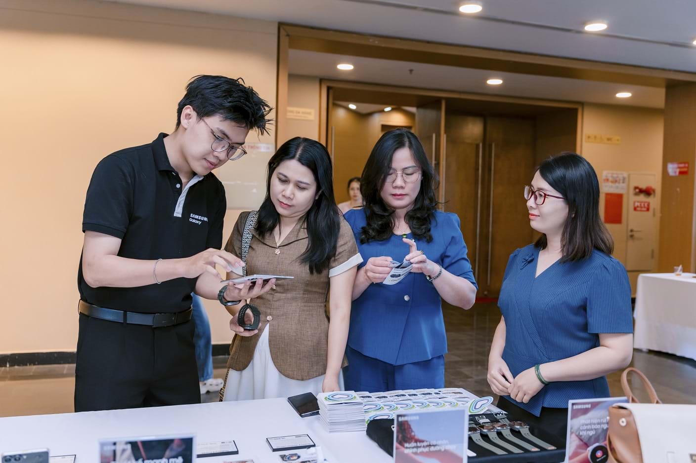 AI trên Galaxy Watch: từ dữ liệu thụ động đến gợi ý sức khỏe chủ động