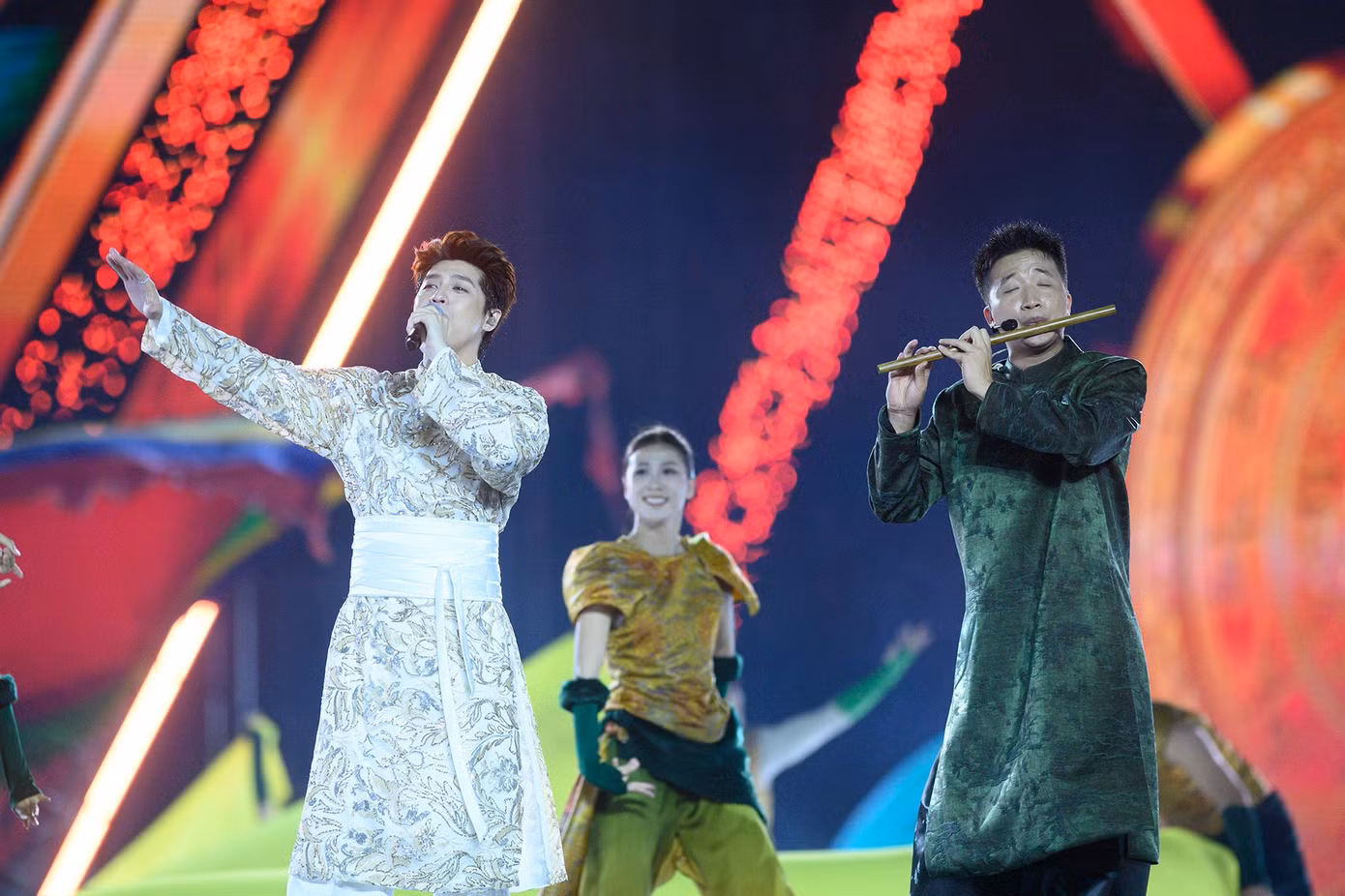Concert Tổ Quốc Trong Tim: Bài học quản lý khán giả từ khu check-in đội mưa