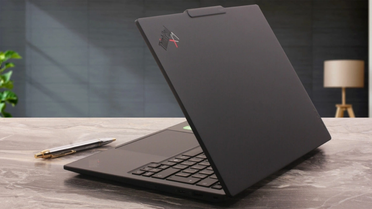 Lenovo ThinkPad X1 Carbon Gen 14 Aura Edition: chuẩn mới cho laptop dễ sửa chữa