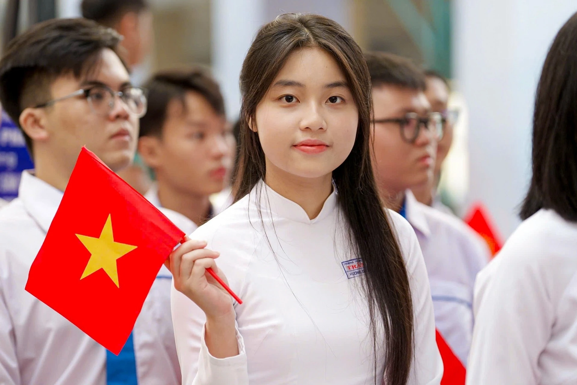 Sách giáo khoa miễn phí: Địa phương đi trước, ai được lợi?