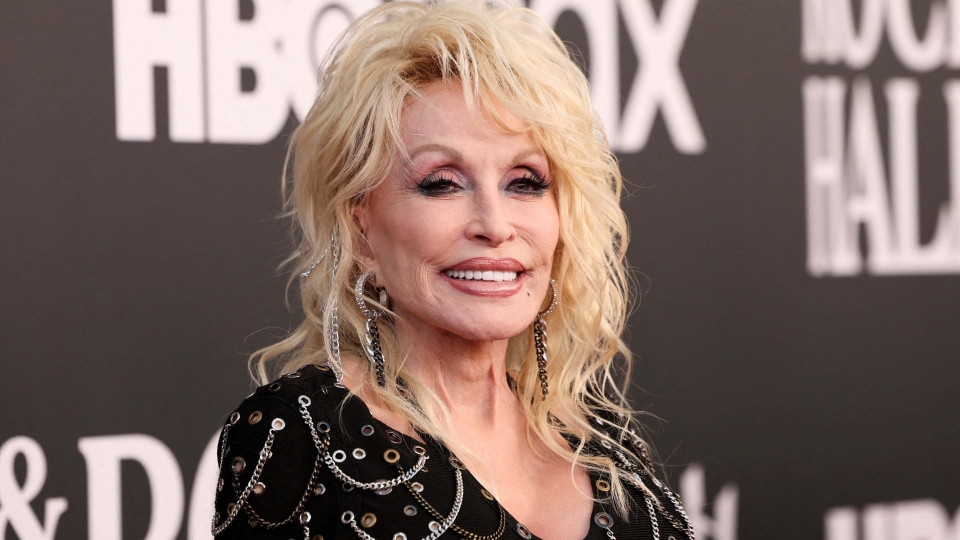Từ nhạc đồng quê đến màn ảnh: di sản phim của Dolly Parton