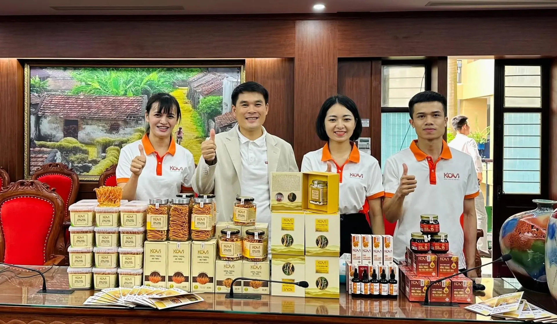 Từ dược liệu tươi đến sản phẩm công nghệ cao