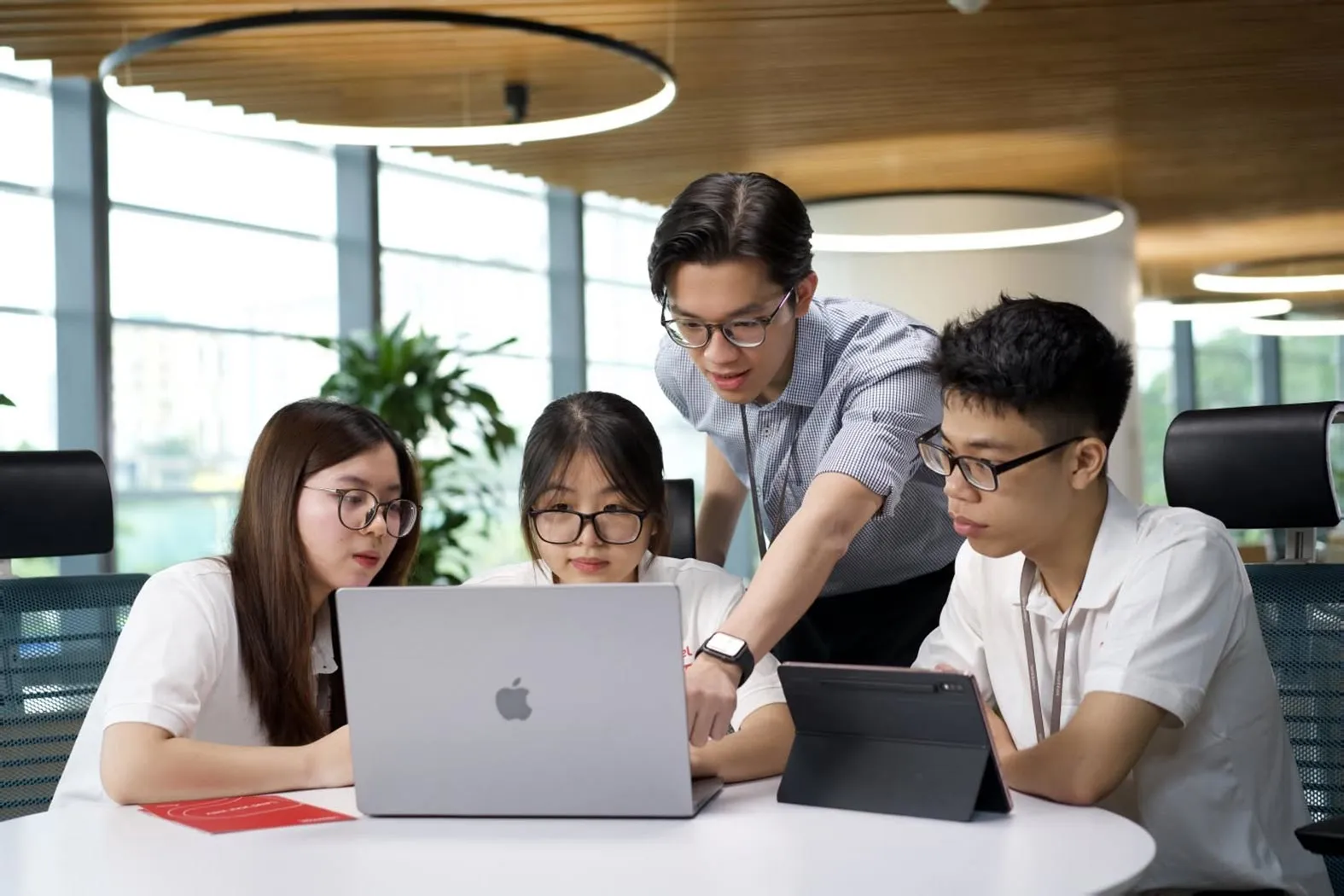 Từ sân chơi hackathon đến đội ngũ AI thực chiến