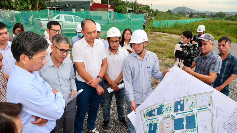 Phố đi bộ ẩm thực đêm Hải Phòng: trải nghiệm mới cho du khách tiết kiệm
