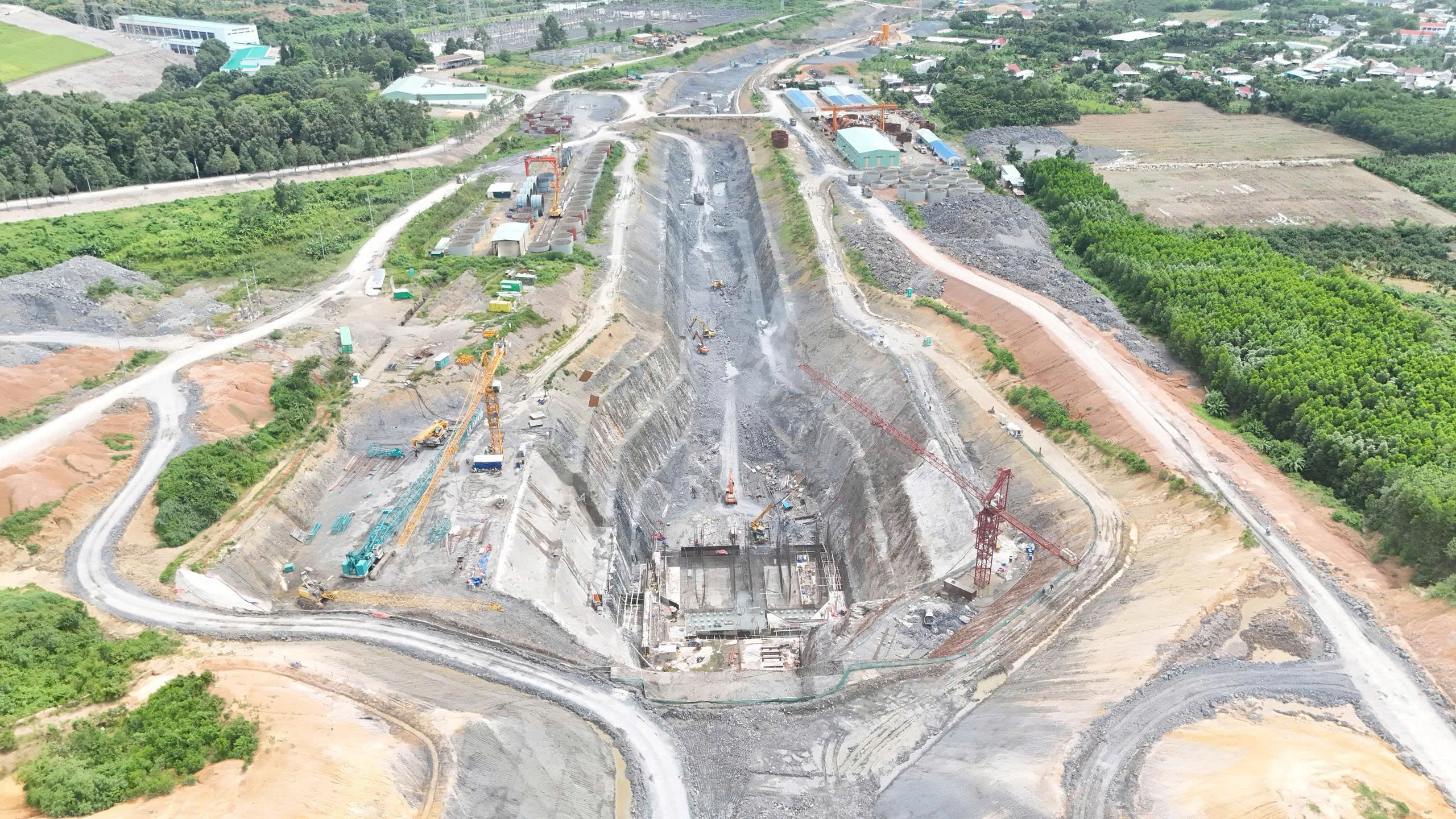 Việt Nam đẩy mạnh mở rộng các nhà máy thủy điện: Cơ hội và phép thử cho an ninh năng lượng