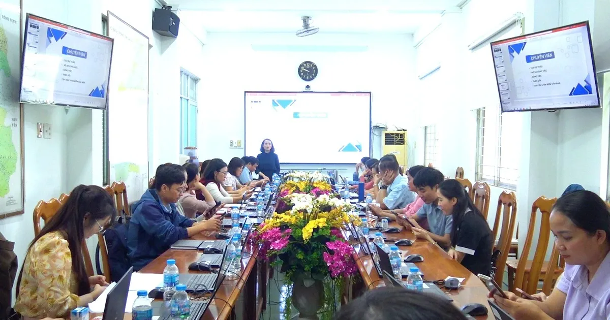Từ thí điểm đến nhân rộng: trợ lý AI công vụ đang thay đổi công sở
