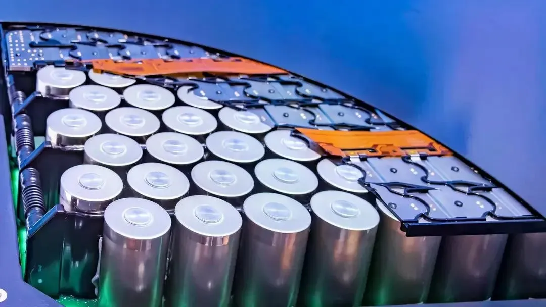Pin lithium kim loại: bước nhảy cho tầm hoạt động xe điện