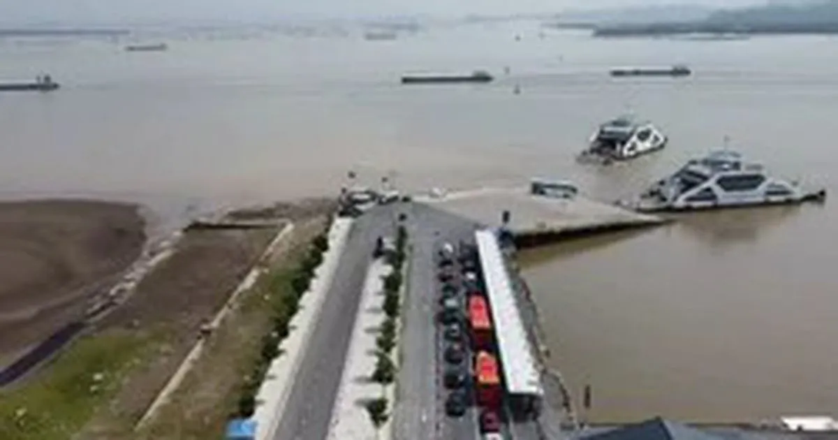 Bến phà Cát Bà ngày lễ Quốc khánh: Kỳ nghỉ không ùn tắc và những bất ngờ du lịch 2/9