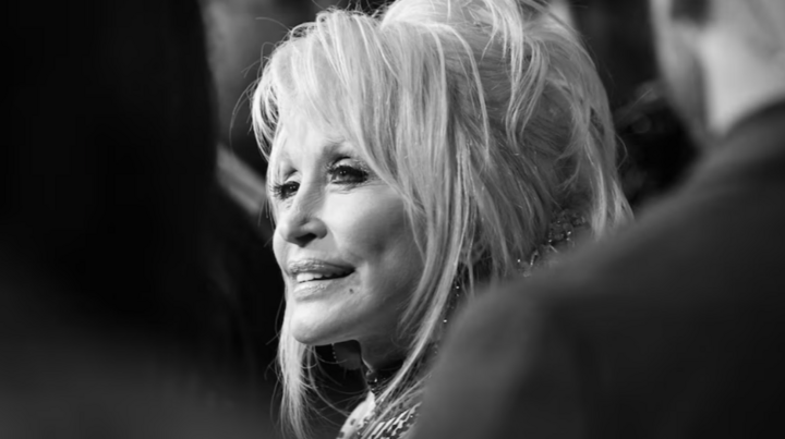 Dolly Parton – Từ cô bé nghèo đến huyền thoại âm nhạc
