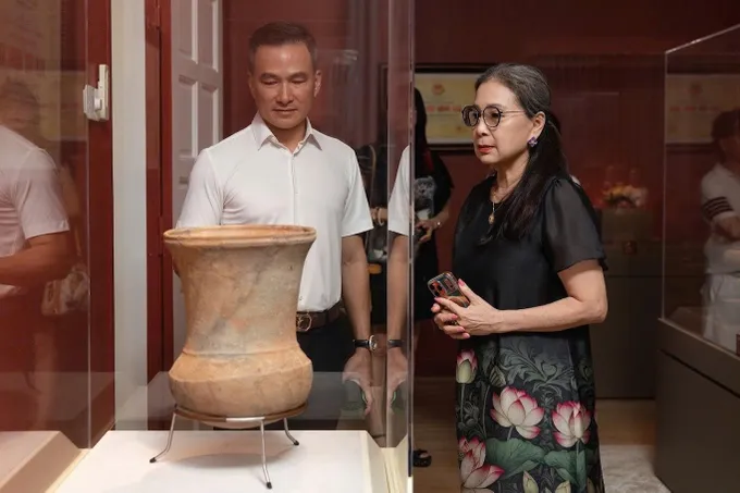 Triển lãm “Báu vật từ Cội nguồn”: khi di sản gốm Việt lên tiếng