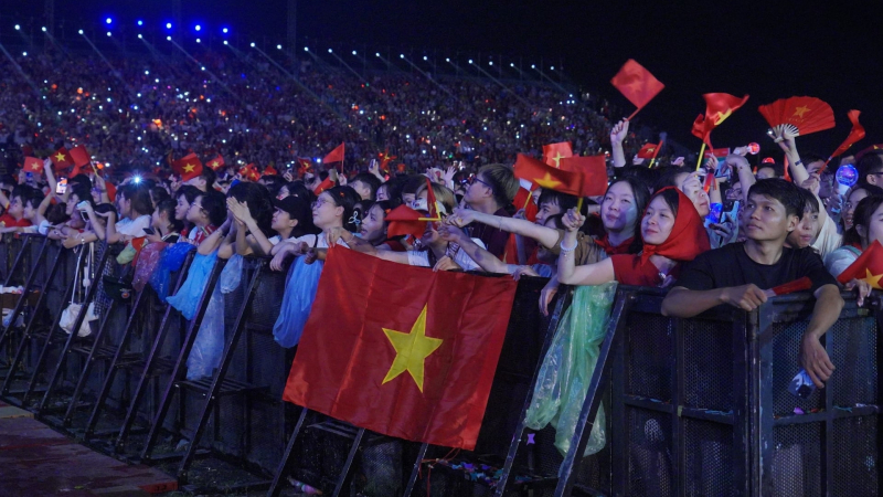 40.000 khán giả tại concert 'Tổ quốc trong tim': Khi âm nhạc yêu nước biến cảm xúc thành sức mạnh cộng đồng