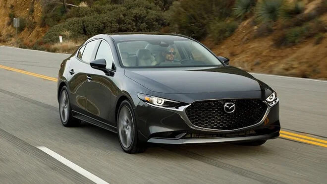 Mazda3 sedan và hatchback: động cơ SkyActiv, thiết kế KODO và bảng giá lăn bánh