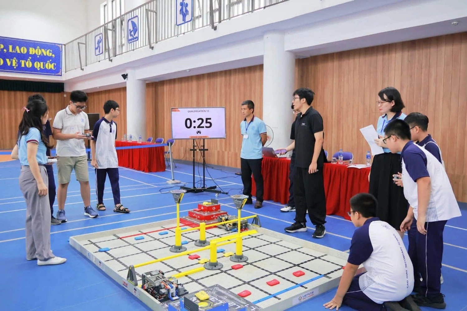 Học sinh ồ ạt chọn ngành STEM nhưng doanh nghiệp vẫn thiếu người