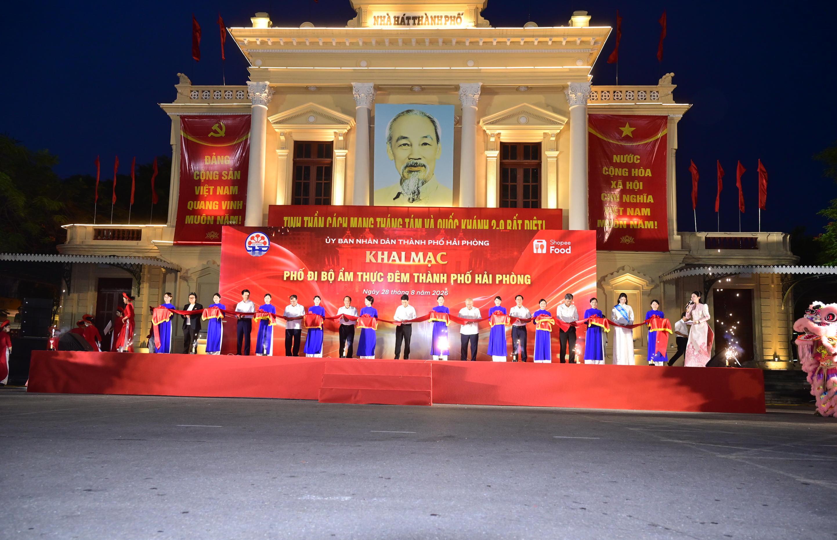 Phố đi bộ ẩm thực đêm Hải Phòng: Không gian mới cho kinh tế đêm và du lịch văn hóa