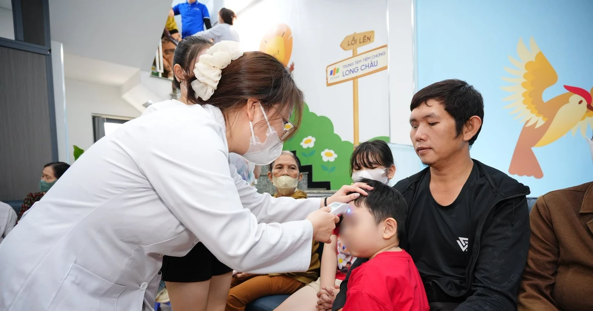Chuẩn bị sức khỏe cho năm học mới: phòng bệnh ngay từ cổng trường