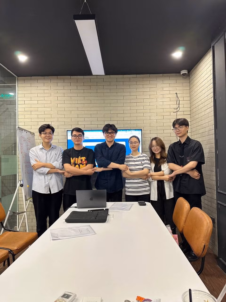 Sinh viên PTIT biến dự án IELTS Smart thành startup AI sinh lời