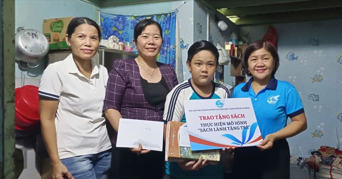 Những hoạt động ý nghĩa tiếp sức học sinh nghèo bước vào năm học mới