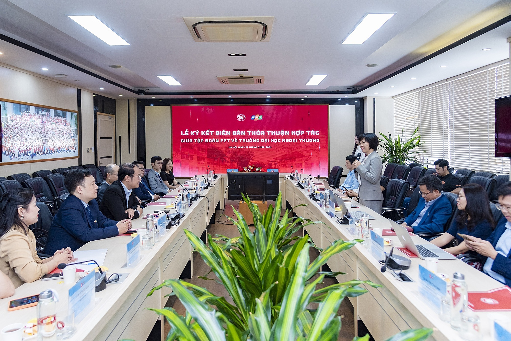 Đại học Ngoại thương – FPT: Khi AI bước vào phòng học kinh tế