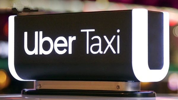 Camera trực tiếp Uber: Phụ huynh an tâm, thanh thiếu niên có được bảo vệ?