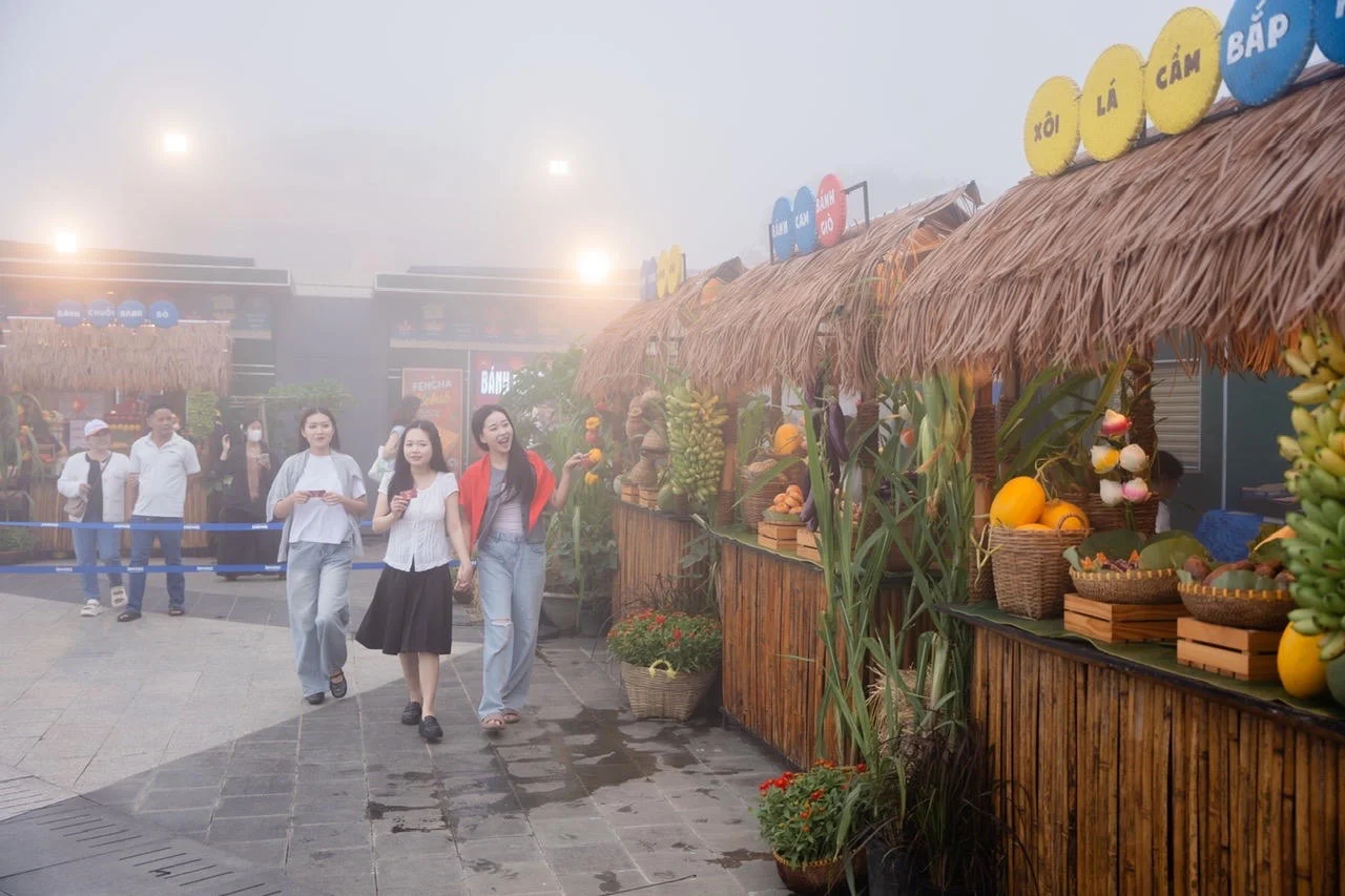 Triển lãm gốm tâm linh kỷ lục trên đỉnh Núi Bà Đen