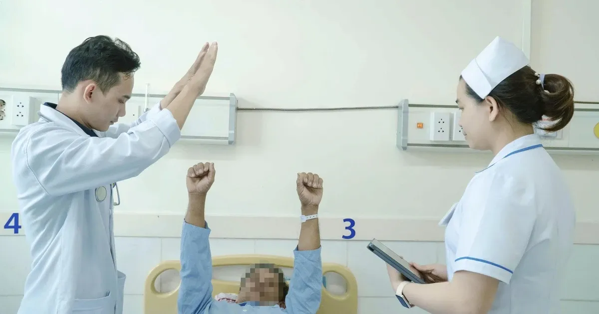 Nhận biết dấu hiệu đột quỵ sớm ở người cao tuổi và hành động trong giờ vàng