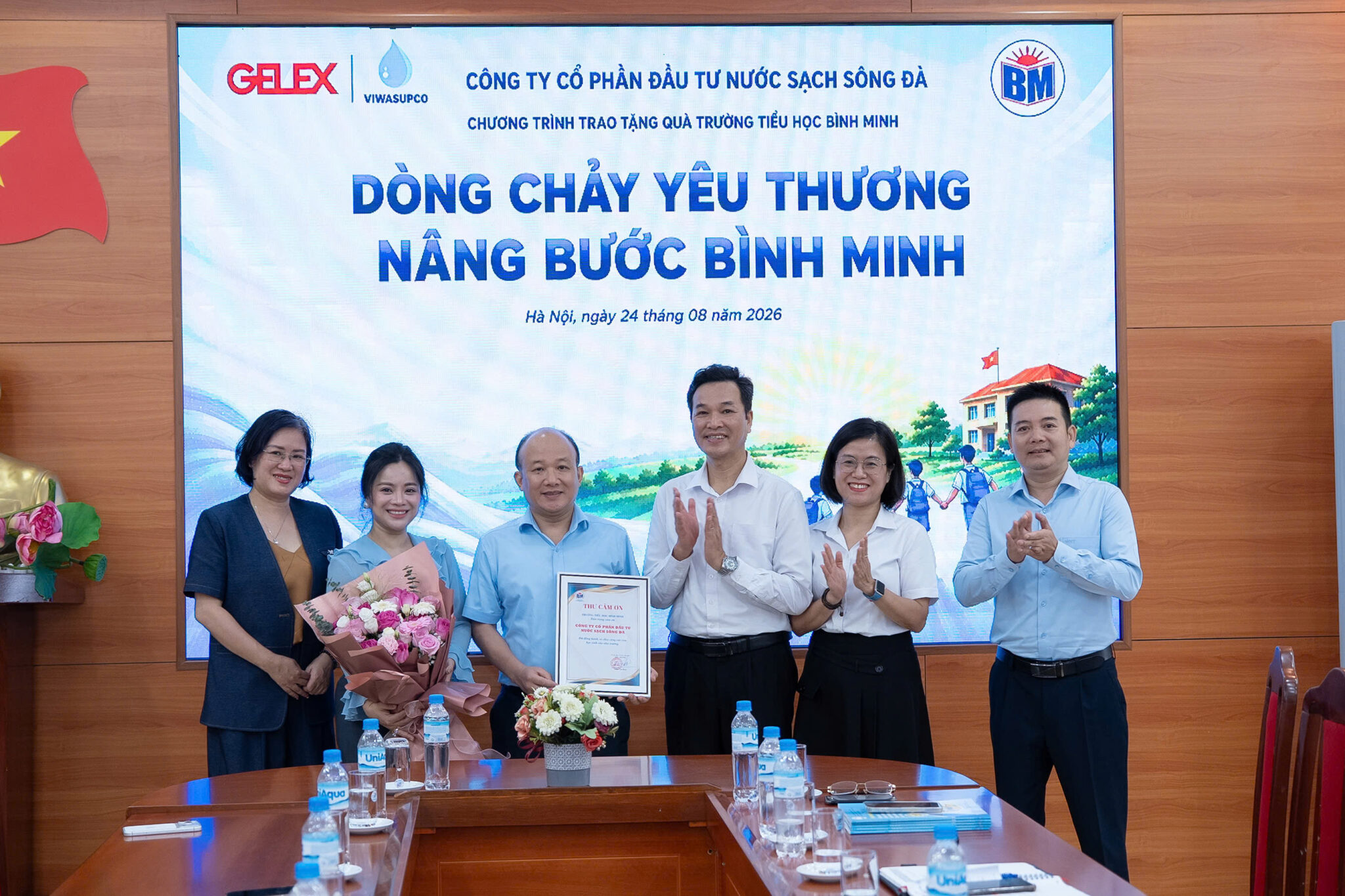 Các chương trình từ thiện giáo dục đang thay đổi lớp học vùng xa