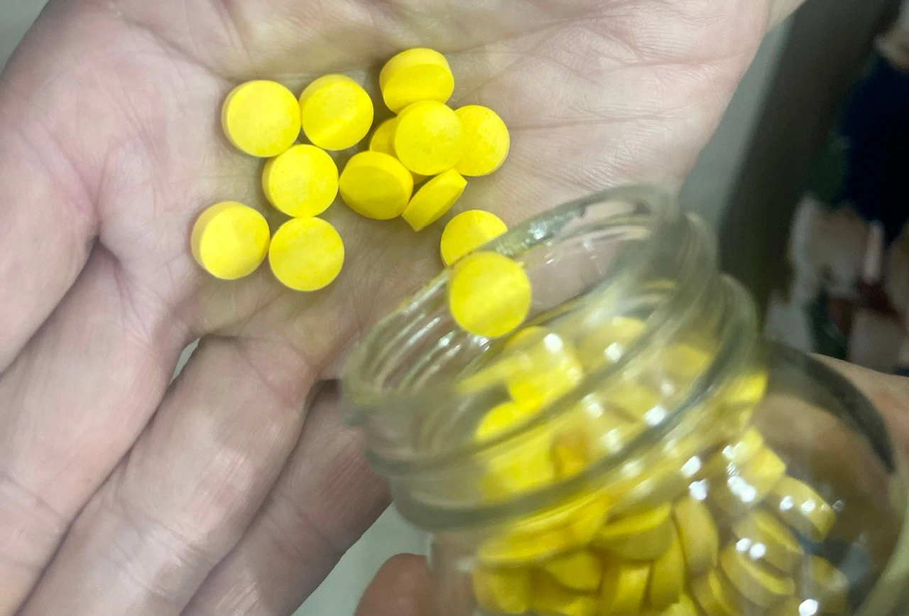 Tự ý uống giảm đau, hạ sốt: Paracetamol đang âm thầm hủy hoại gan bạn