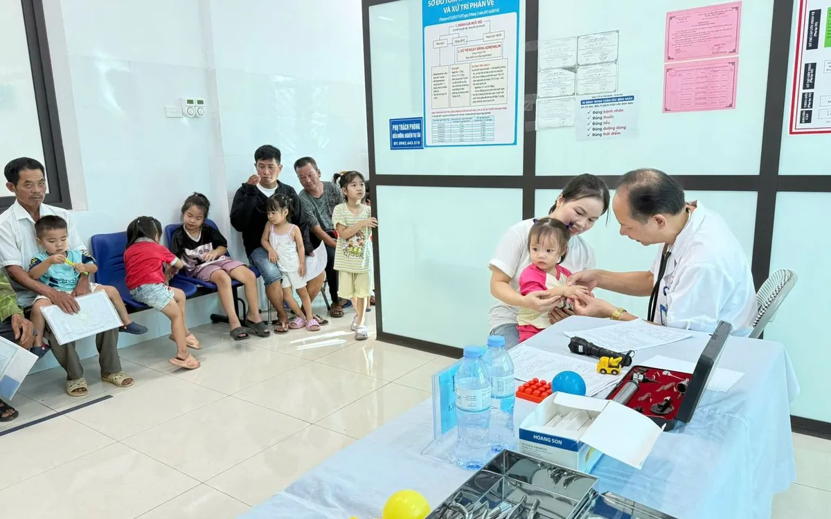 Chuẩn bị sức khỏe cho năm học mới: phòng bệnh ngay từ cổng trường