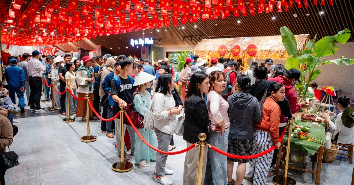 Núi Bà Đen lễ 2/9: Đông nghịt khách nhưng vẫn có cách đi tiết kiệm và dễ chịu